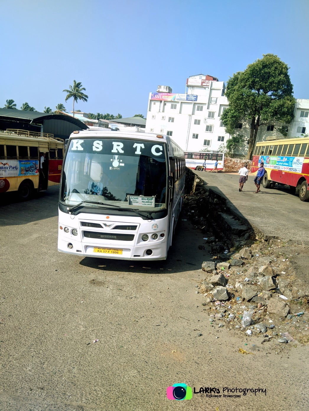 KSRTC [KA-57-F-1806] Palakkad - Bangalore Rajahamsa Bus Timings