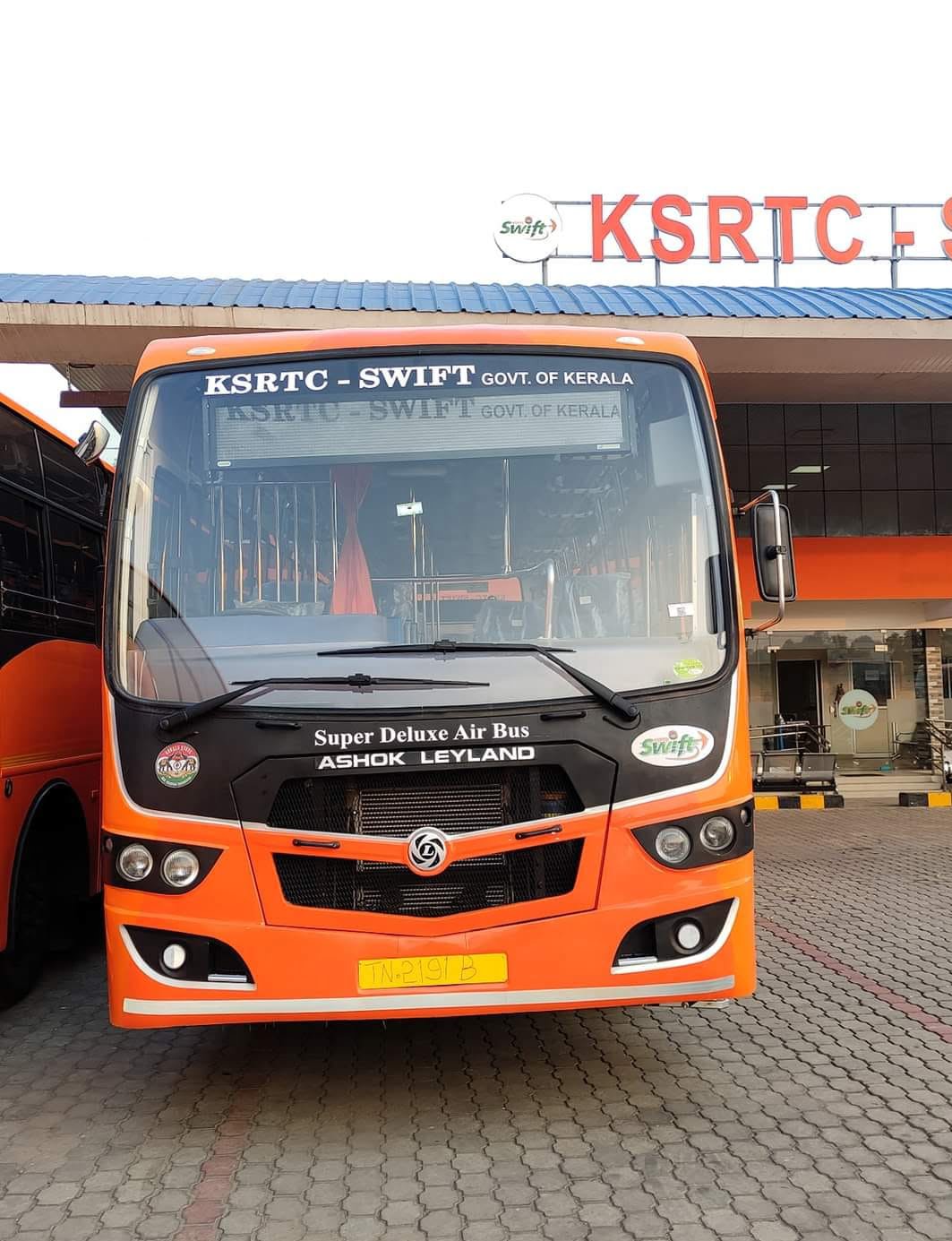 Kerala KSRTC-SWIFT Deluxe Air Bus Timings from Thiruvananthapuram Bus Stand