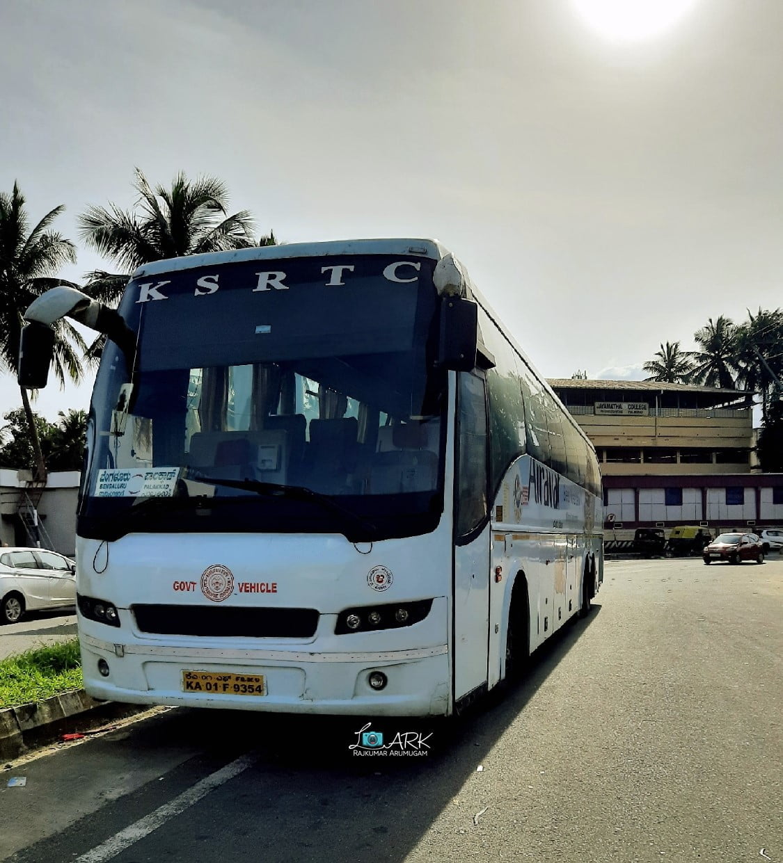 KSRTC KA-01-F-9354 Palakkad - Bangalore Airavat Club Class Bus Timings