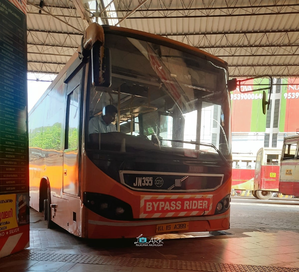 KSRTC - KURTC JN 335 Thiruvananthapuram - Kozhikode Low Floor AC Bypass Rider Bus Timings