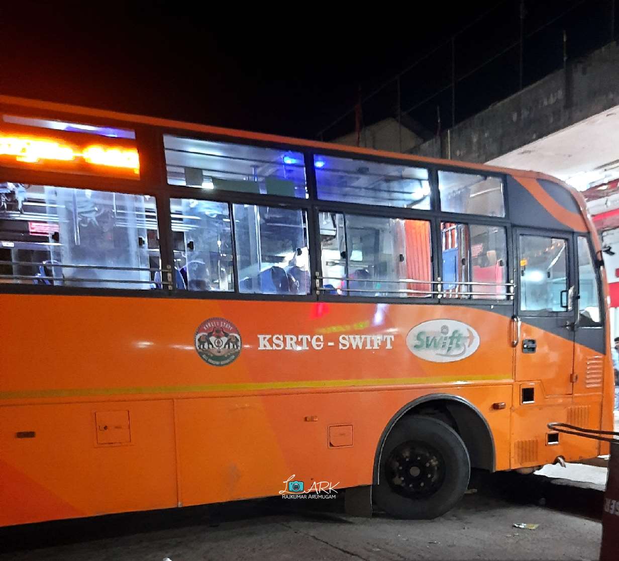 KSRTC-SWIFT Deluxe KS 045 Guruvayur to Bangalore Bus Timings